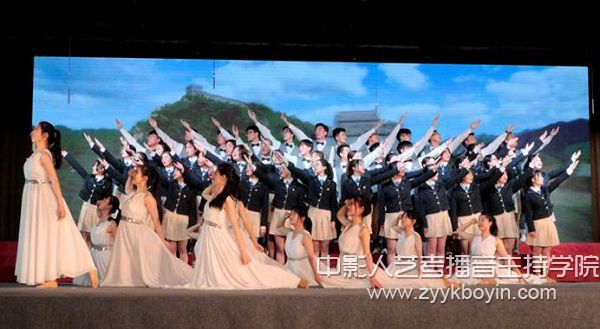 浙傳五四青年節主題團日活動暨“奮斗的青春？中國夢”五四歌會現場圖.jpg